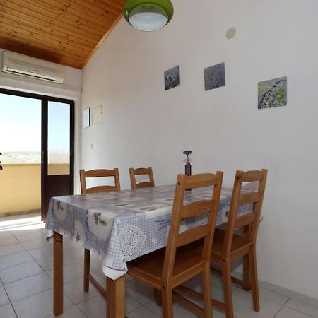 Little Heaven On Earth - Apartmani Martina Vlašići Εξωτερικό φωτογραφία