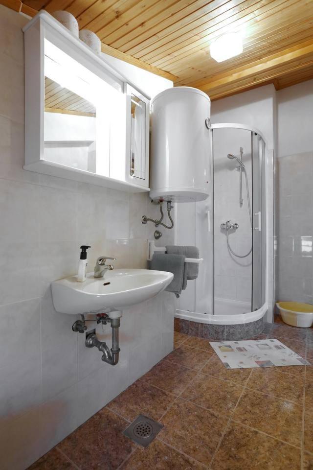 Little Heaven On Earth - Apartmani Martina Vlašići Εξωτερικό φωτογραφία